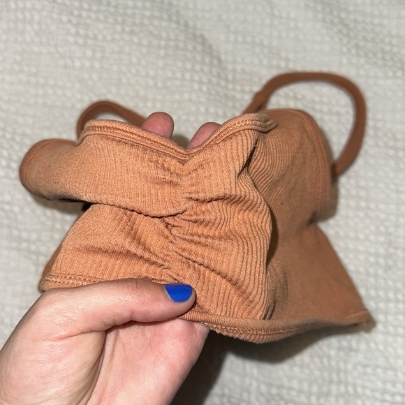 Rust Ribbed Crop Top - Picture 4 of 4